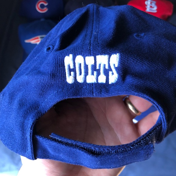 Indianapolis Colts Hat - Picture 2 of 4